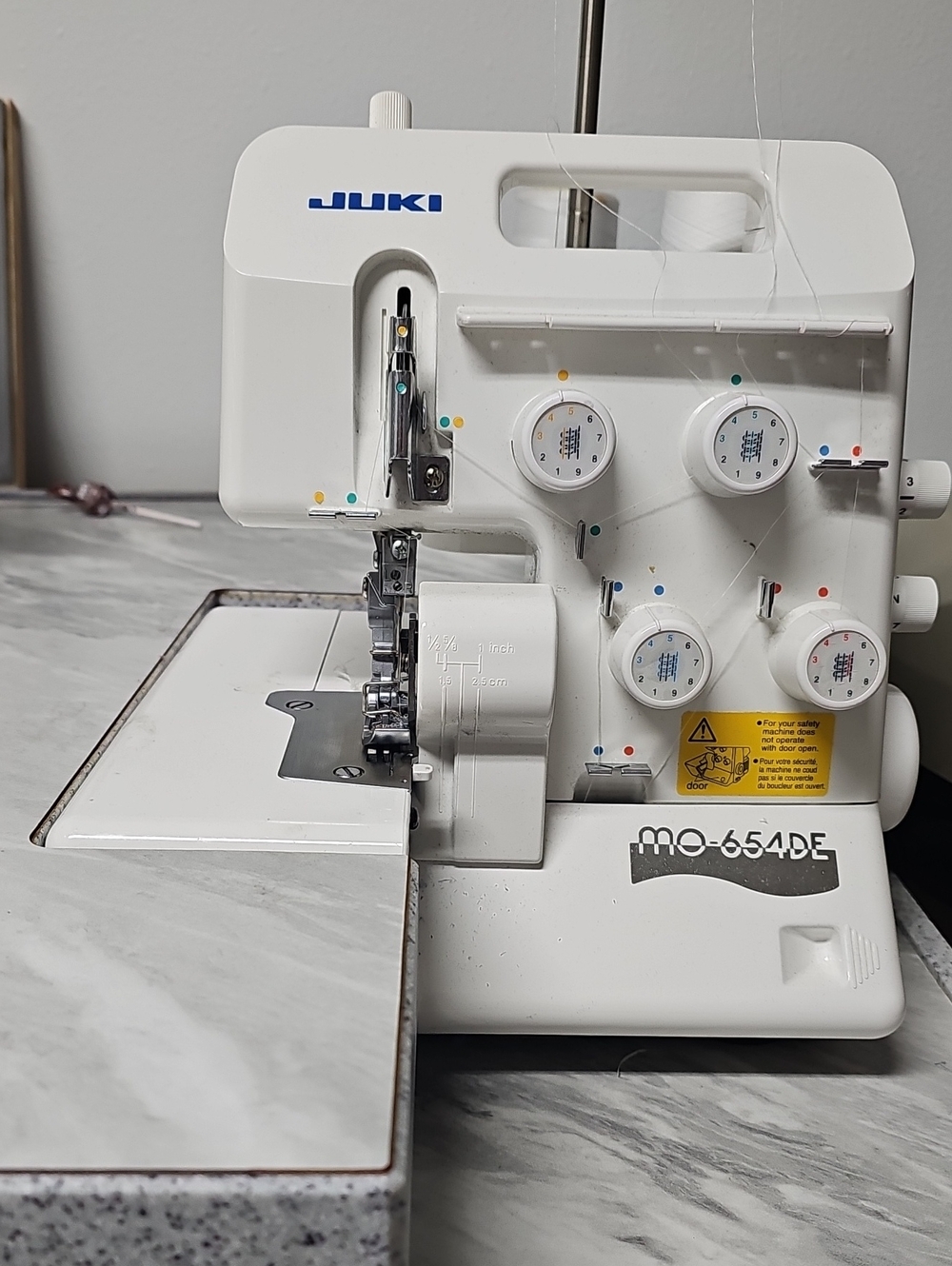 Juki MO-654DE Serger